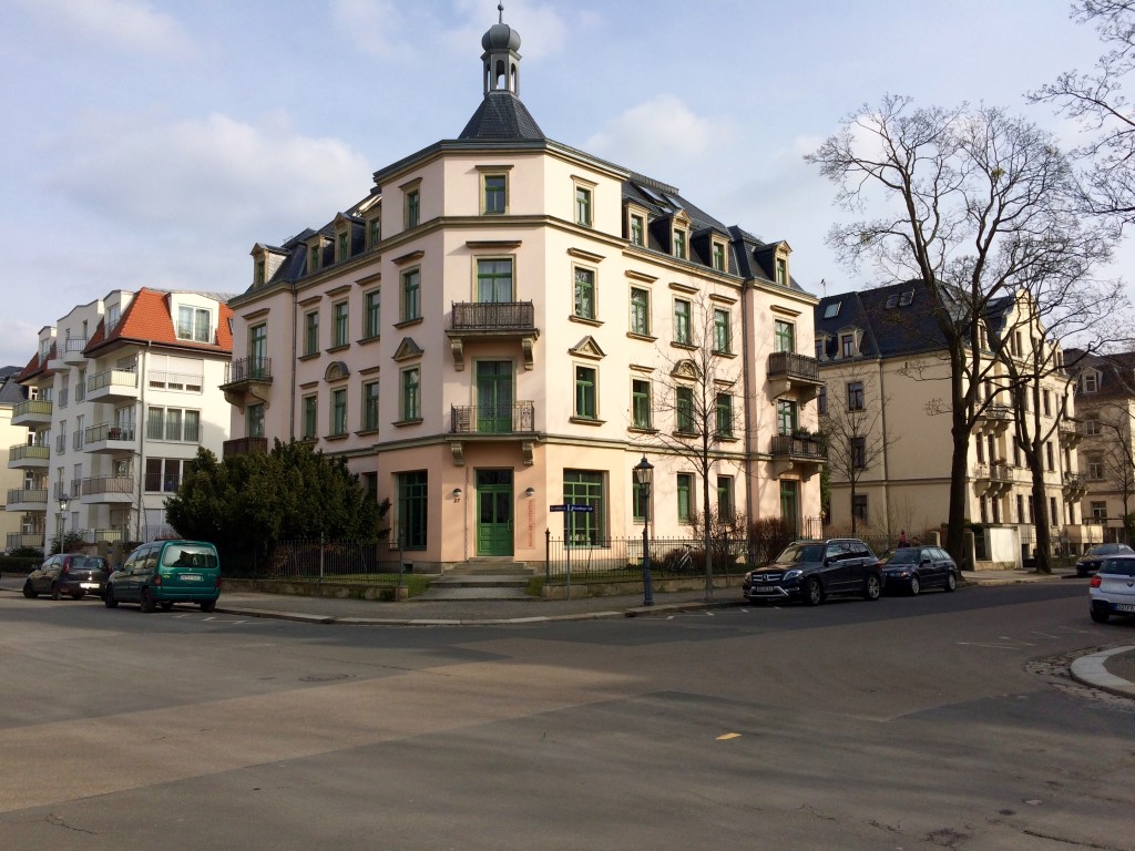 Striesen-West: Ein Mix aus historischen Villen und modernen Gebäuden