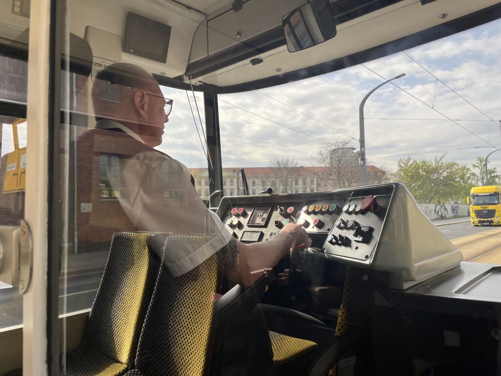 Straßenbahnfahrer in Dresden 