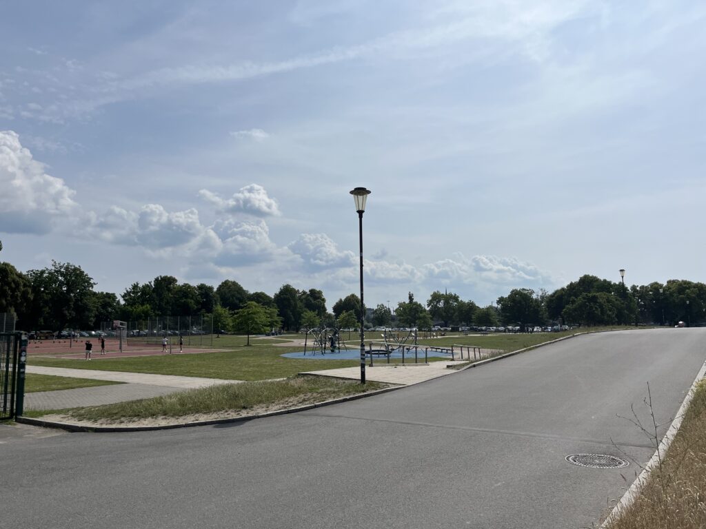 Der Sportpark Ostra hat allerhand zur körperlichen Fitness zu bieten.