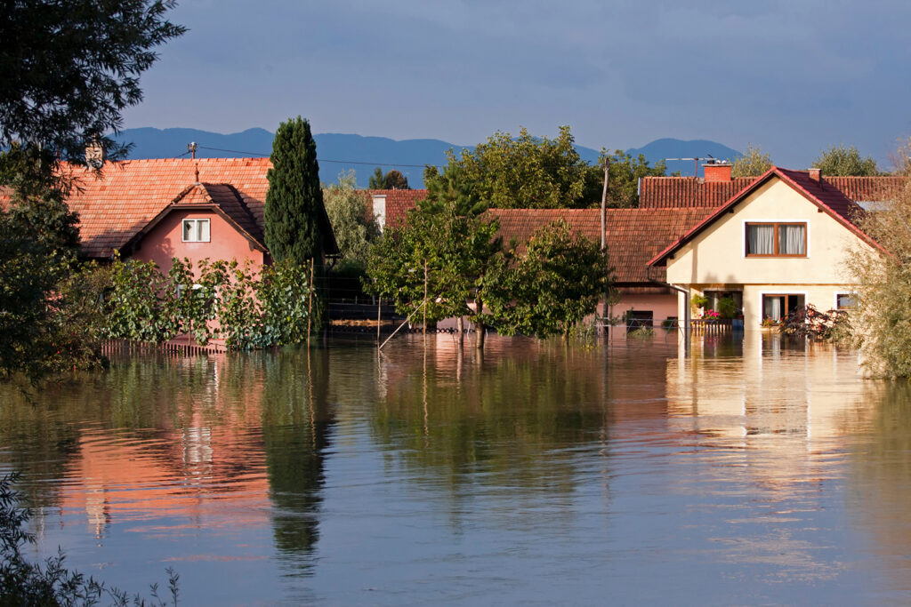 Hochwasser an Häusern