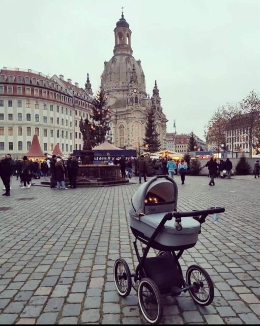 Mit einem Kinderwagen von Babymar Dresden durch die Dresdner Altstadt